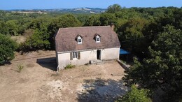 Maison en pierre à rénover sur 4,8 Ha